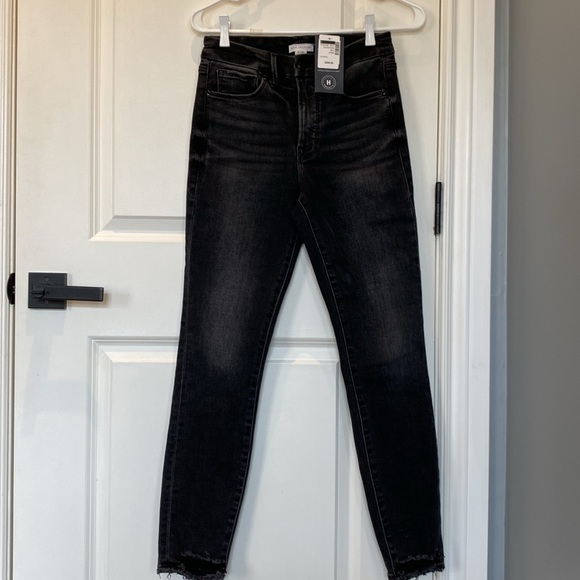 GOOD AMERICAN-Good Legs Shadow-Pocket Skinny Jeans With Broken Hem-NWT 4/27 - Picture 10 of 12